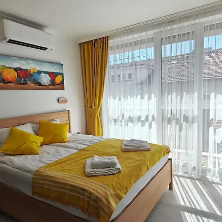 Vivid Sea And Luxury 2 2 *