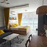 Vivid Sea And Luxury 2 2 Apartment *
