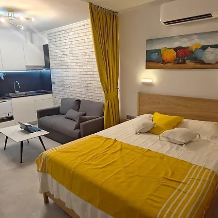 Vivid Sea And Luxury 2 2 * Burgas