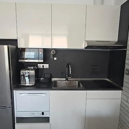 Vivid Sea And Luxury 2 2 *